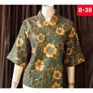 SW0088KKV Batik Ladies Blouse Batik poncho Perempuan Batik Baju Kelawar Blouse Batik Made In Malaysia